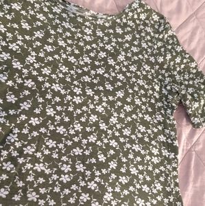 Green Floral Tshirt for Women medium